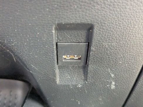Used 2021 Toyota Corolla LE FWD image 21