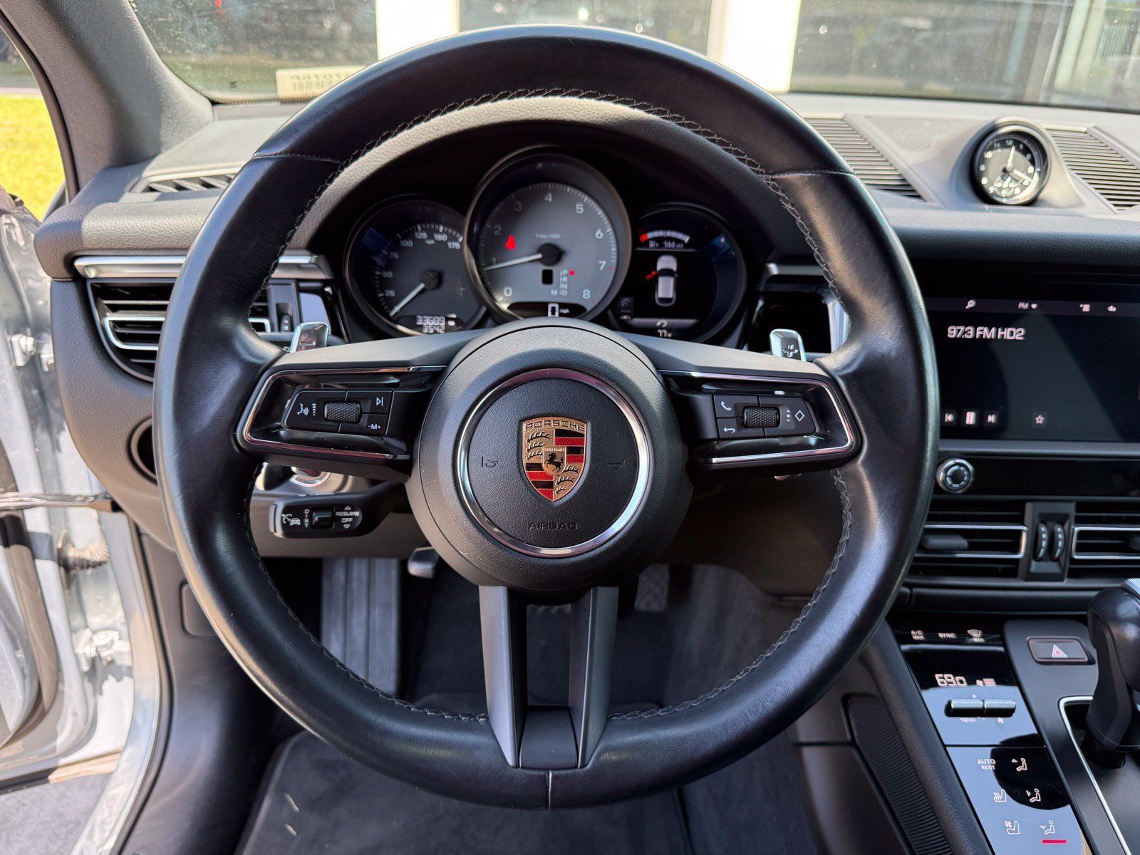 Used 2023 Porsche Macan S AWD/4WD image 30