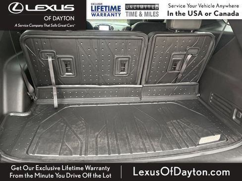 Used 2023 Chevrolet Traverse Premier image 39