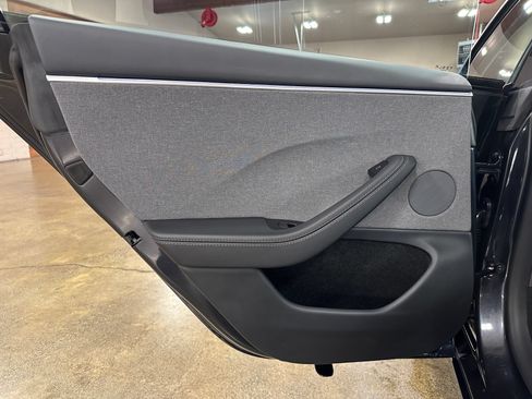 Used 2025 Tesla Model 3 Long Range RWD image 29
