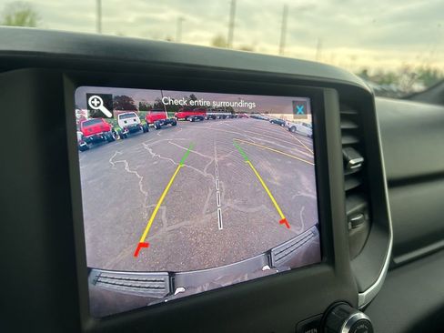 Used 2021 RAM 1500 Big Horn AWD/4WD image 15