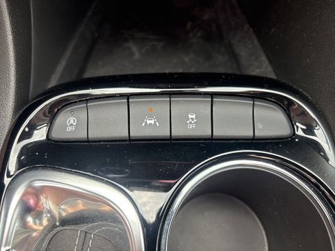 Used 2024 Buick Encore GX Preferred FWD image 5