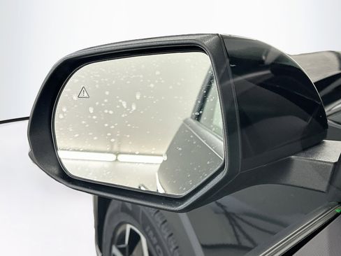 Used 2024 Hyundai Ioniq 5 SE AWD/4WD image 16