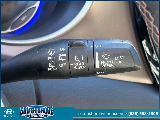 Used 2018 Chrysler Pacifica Touring-L FWD image 24