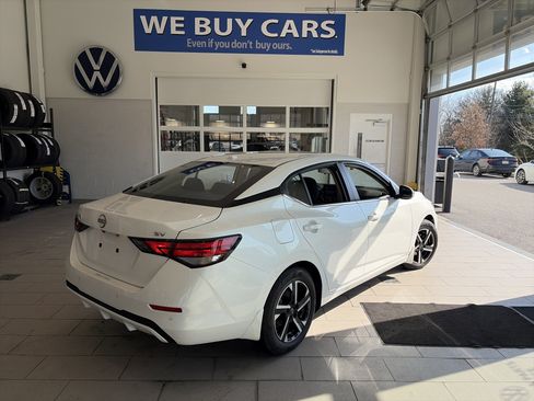 Used 2024 Nissan Sentra SV image 4