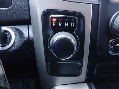 Used 2017 RAM 1500 Lone Star RWD image 10