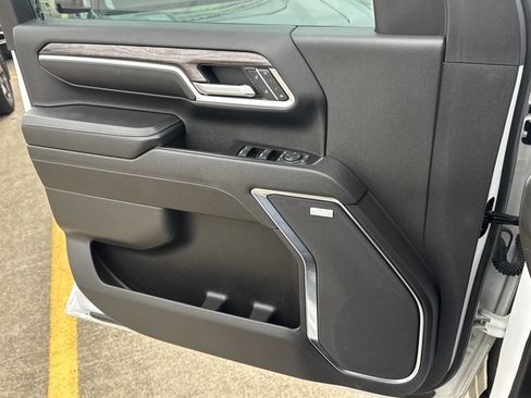 Used 2024 Chevrolet Silverado 2500 LTZ w/ LTZ Plus Package image 26