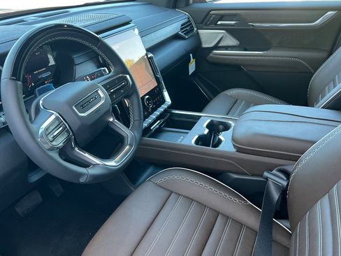 New 2026 GMC Acadia Denali Ultimate AWD/4WD image 7