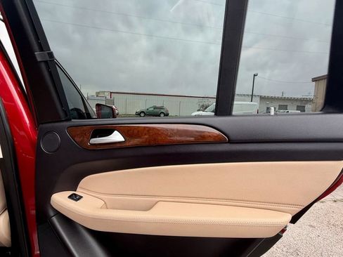 Used 2019 Mercedes-Benz GLS 450 4MATIC image 19