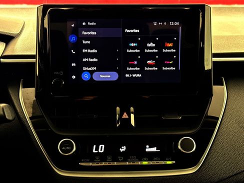 Used 2023 Toyota Corolla LE FWD image 18