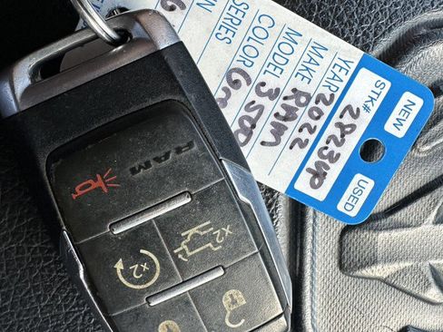 Used 2022 RAM 3500 Laramie image 36