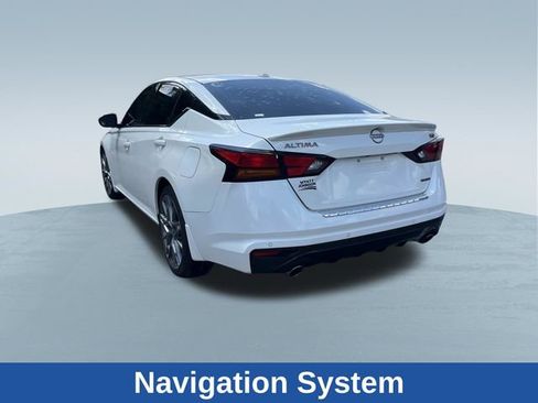 Used 2023 Nissan Altima 2.0 SR FWD image 6