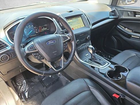 Used 2018 Ford Edge SEL w/ Equipment Group 201A FWD image 12