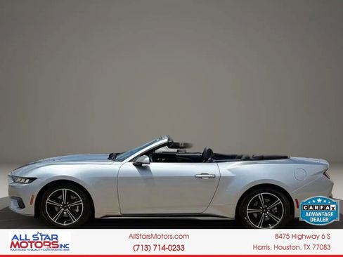 Used 2024 Ford Mustang Convertible RWD image 5
