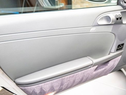 Used 2006 Porsche Cayman S image 34