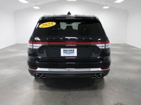 Used 2025 Lincoln Aviator Reserve image 8