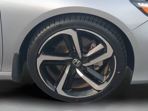 Used 2022 Honda Accord Sport image 11