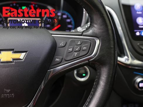 Used 2019 Chevrolet Equinox LT w/ Sun & Navigation Package AWD/4WD image 16