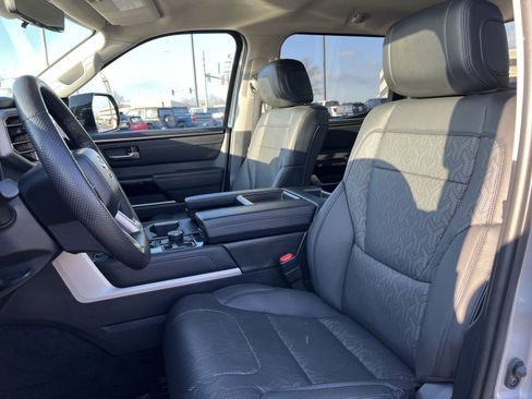 Used 2024 Toyota Tundra Limited image 13