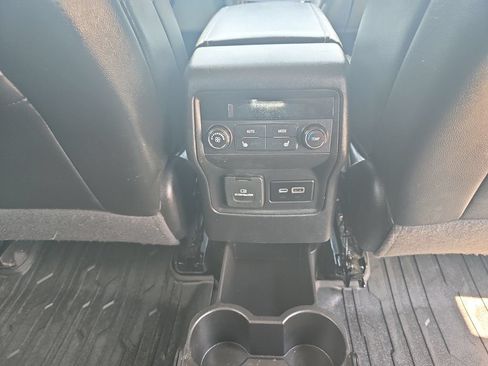 Used 2021 GMC Acadia Denali AWD/4WD image 20