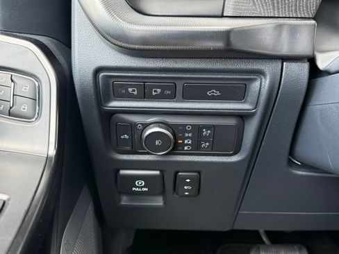 Certified 2022 Ford F150 Platinum w/ Equipment Group 701A High AWD/4WD image 34
