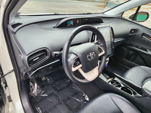 Used 2019 Toyota Prius Prime Premium w/ Carpet Mat Package image 24