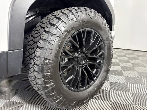 Used 2024 Lexus GX 550 image 9