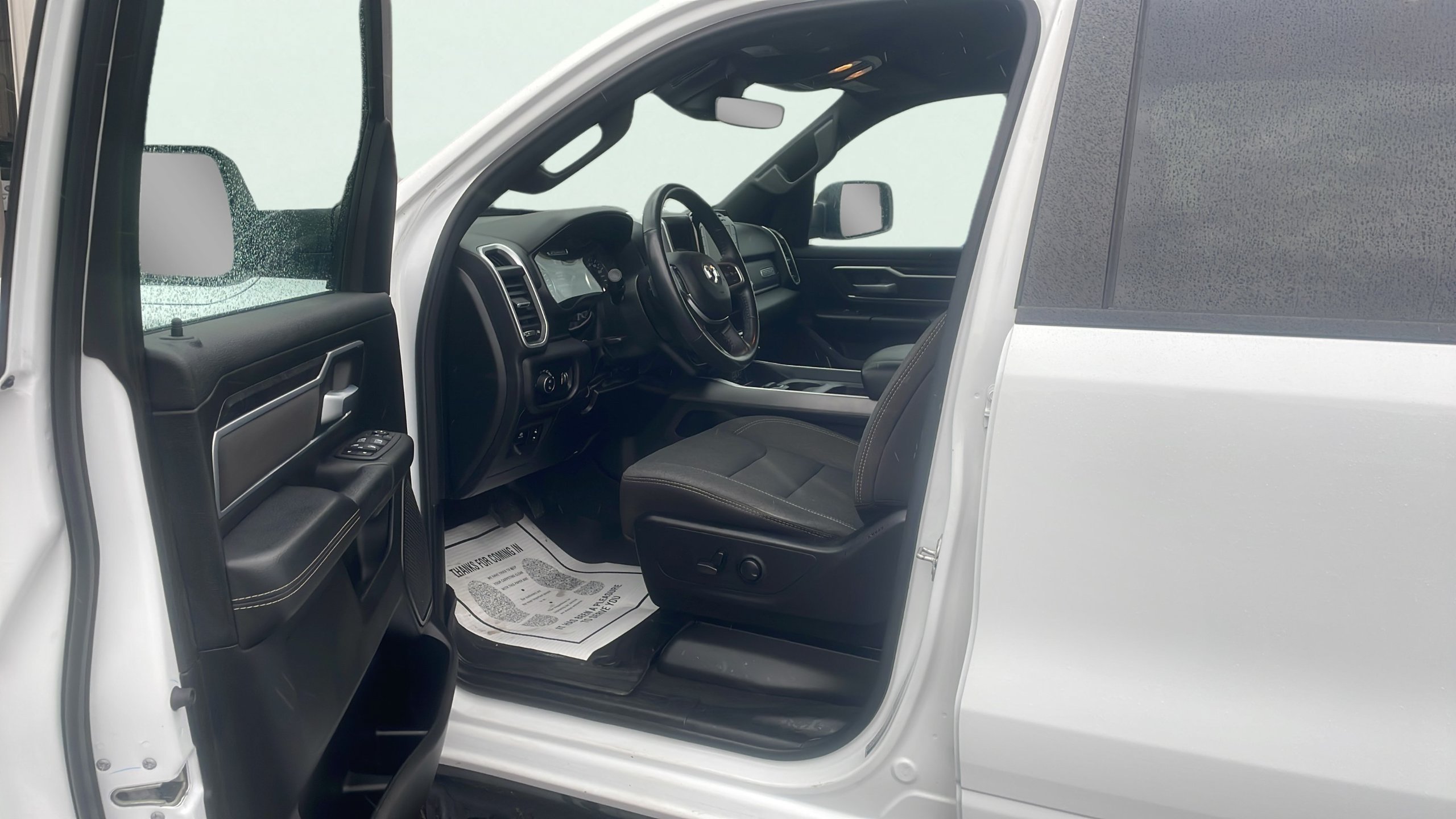 Used 2023 RAM 1500 Big Horn AWD/4WD image 12