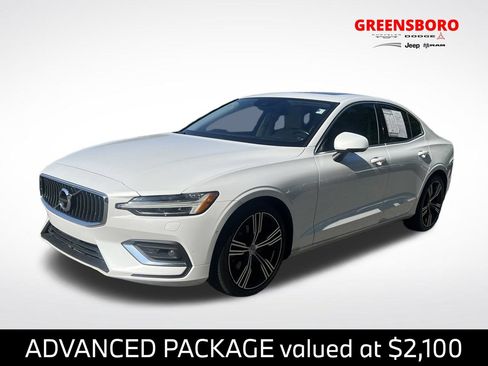 Used 2022 Volvo S60 B5 Inscription w/ Advanced Package FWD image 1