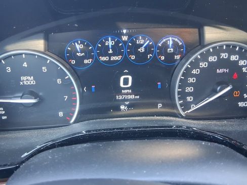 Used 2017 Cadillac XT5 Platinum w/ Driver Assist Package AWD/4WD image 20