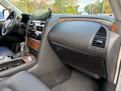 Used 2024 Nissan Armada SL w/ Cargo Package image 8