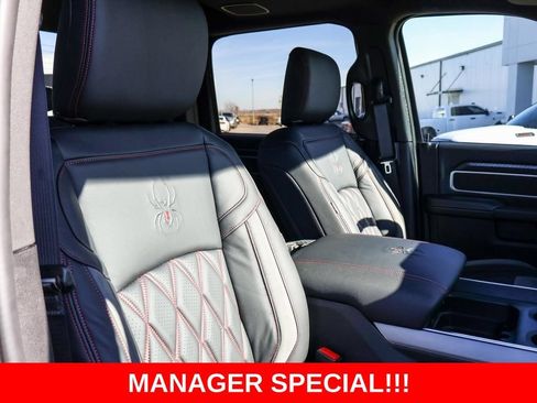 New 2025 RAM 2500 Big Horn AWD/4WD image 25