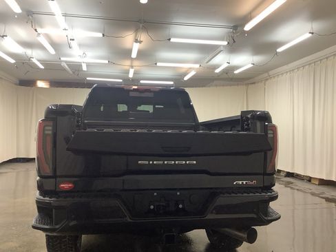 New 2026 GMC Sierra 2500 AT4 w/ AT4 Premium Plus Package image 8