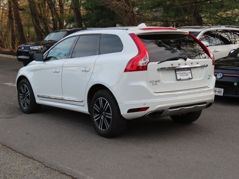 Used 2017 Volvo XC60 T5 Dynamic w/ Preferred Option Package image 4