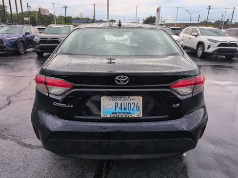 Certified 2025 Toyota Corolla LE FWD image 4