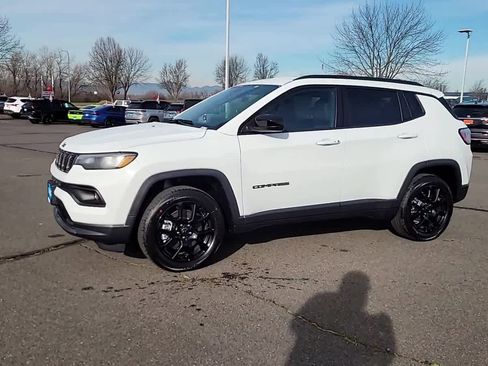 New 2026 Jeep Compass Latitude AWD/4WD image 4