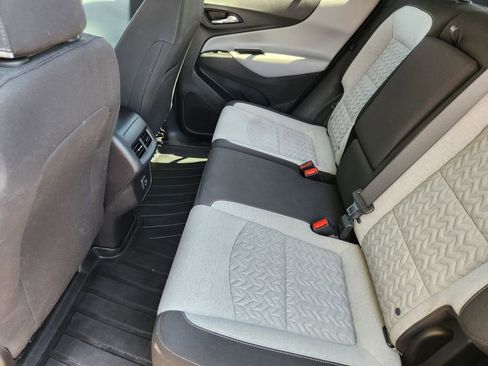 Used 2022 Chevrolet Equinox LT AWD/4WD image 19
