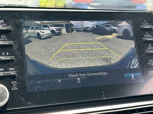 Used 2020 Honda Accord EX image 18