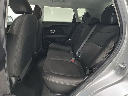 Used 2016 Kia Soul image 12