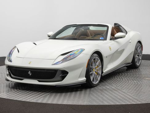 Certified 2023 Ferrari 812 GTS RWD image 1