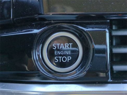 Used 2024 Nissan Pathfinder Platinum w/ Cargo Package image 27