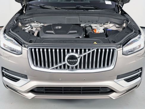 Used 2020 Volvo XC90 T8 Inscription w/ Protection Package image 8