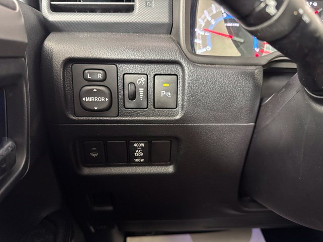 Used 2015 Toyota 4Runner Limited AWD/4WD image 18