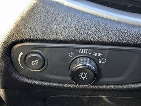 Used 2023 Chevrolet Malibu LT image 25