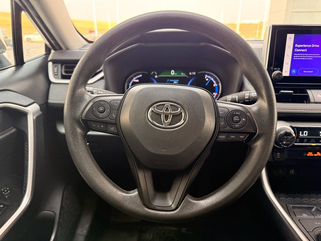 Used 2024 Toyota RAV4 XLE AWD/4WD image 26