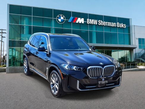 Used 2026 BMW X5 sDrive40i w/ Parking Assistance Package RWD image 3