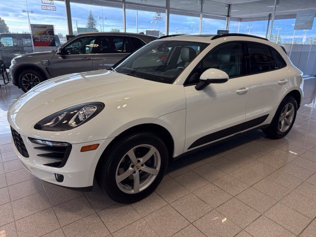 Used 2018 Porsche Macan AWD/4WD image 7