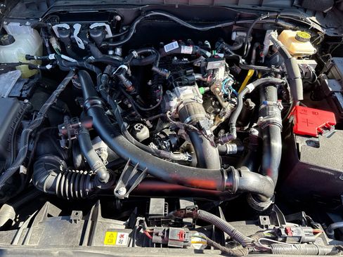 Used 2022 Ford Bronco Wildtrak AWD/4WD image 17