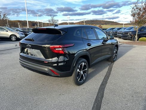 New 2026 Chevrolet Trax RS image 7