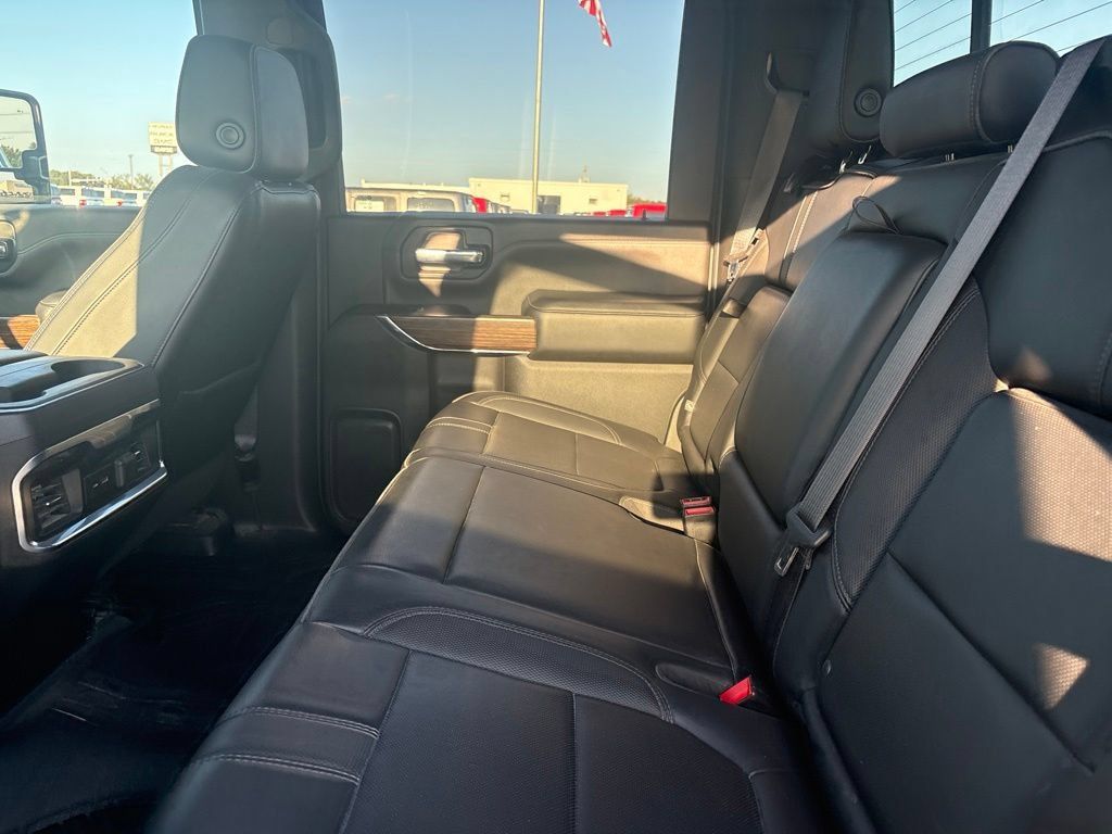 Used 2022 Chevrolet Silverado 2500 High Country AWD/4WD image 14